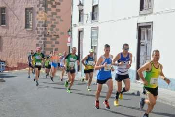 Nueva victoria de Rubén Palomeque en los 10 Km. Urbanos Ciudad de Telde (Foto Francisco Javier Santana y TA)
